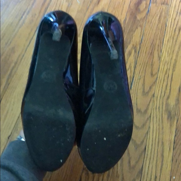 Heels - Picture 4 of 6